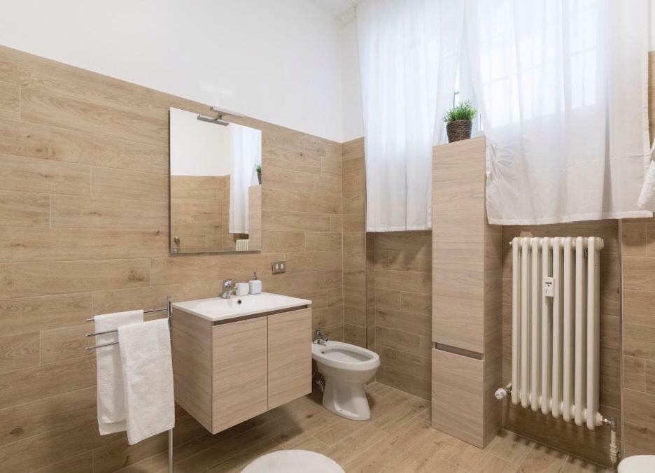 Lovely, Charming And Quiet Apartment In The Centre Air Conditioned And Free Private Garage Комо Екстер'єр фото